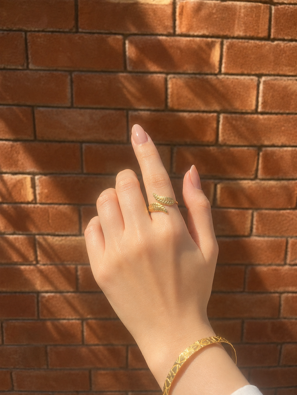 Leaf Embrace Ring - Stainless Steel